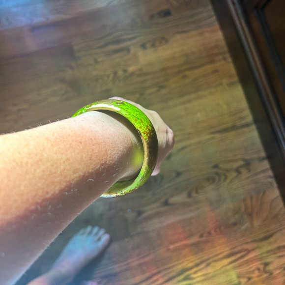 Green Bangle Statement Bracelet - Picture 9 of 10